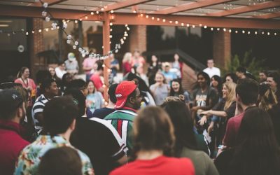3 types of emails you should send before an event